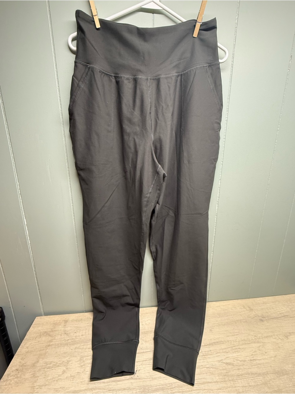 Old Navy Black High-Rise Jogger Leggings